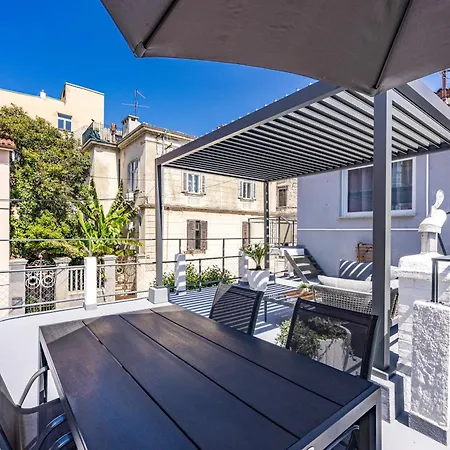 Apartment Oasis New