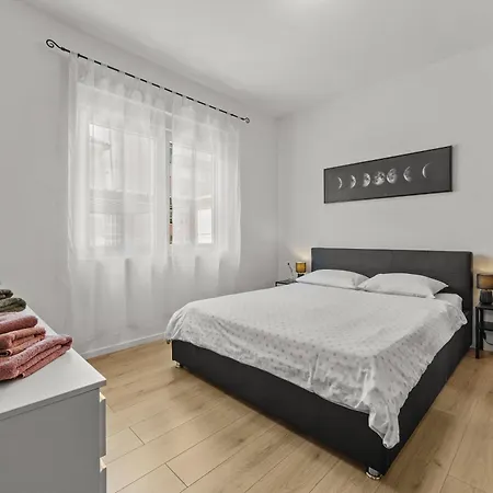 Lägenhet Oasis New